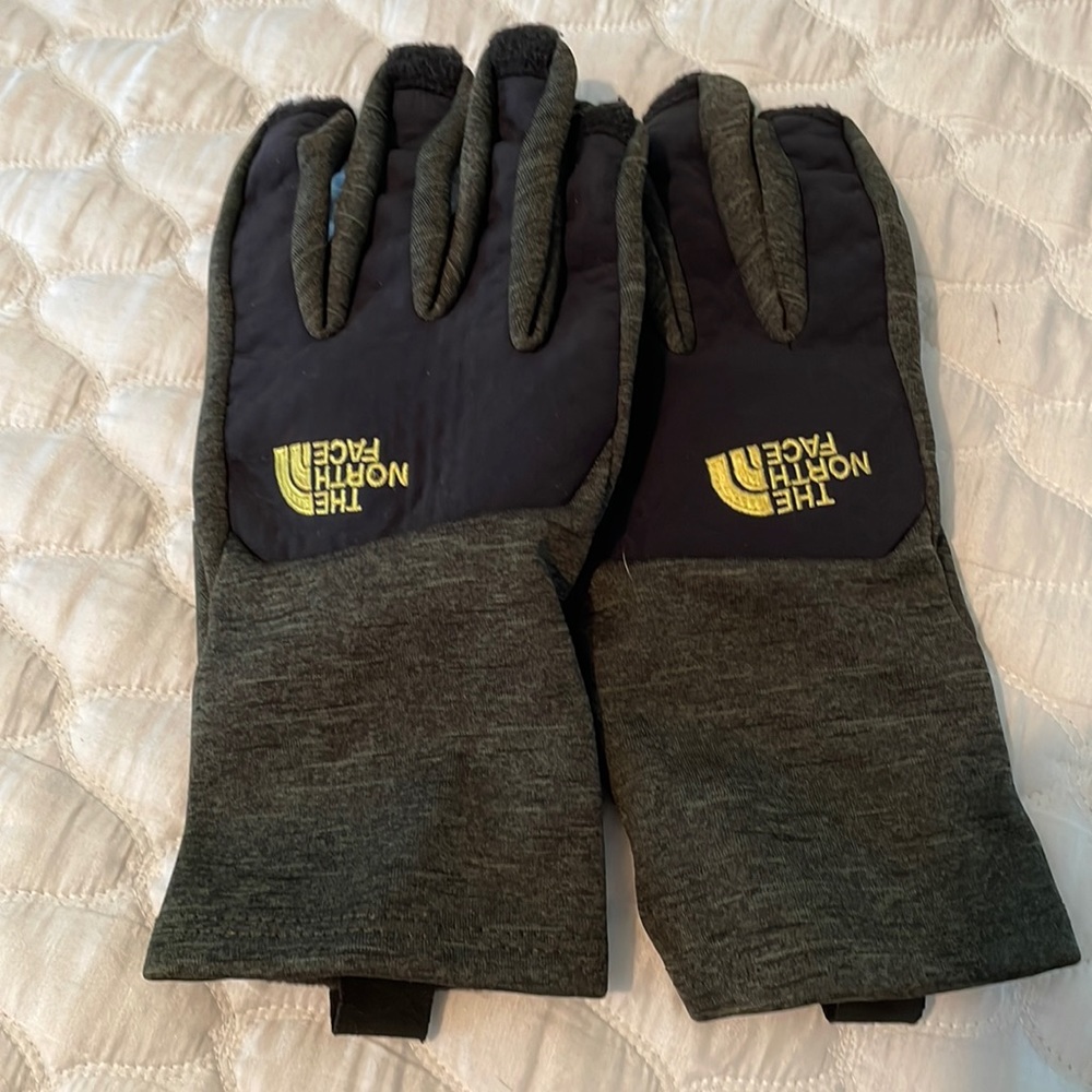 The North Face gloves Small